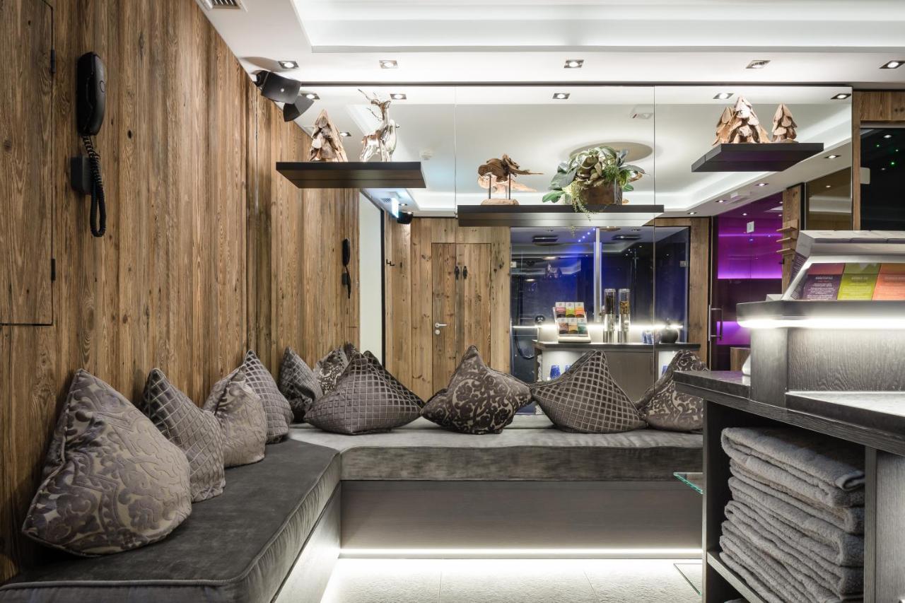 Hotel-Gasthof Hoettl เดกเกนดอร์ฟ ภายนอก รูปภาพ