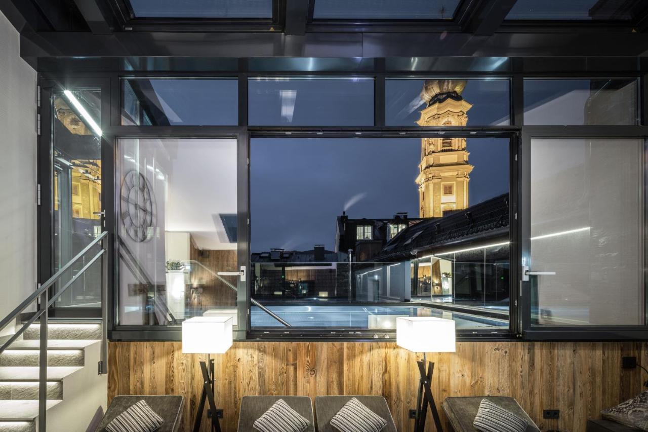 Hotel-Gasthof Hoettl เดกเกนดอร์ฟ ภายนอก รูปภาพ