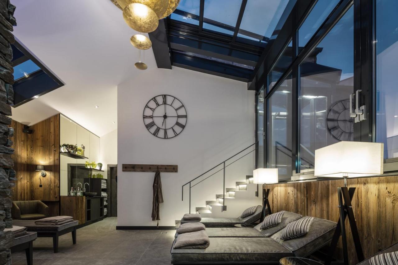 Hotel-Gasthof Hoettl เดกเกนดอร์ฟ ภายนอก รูปภาพ