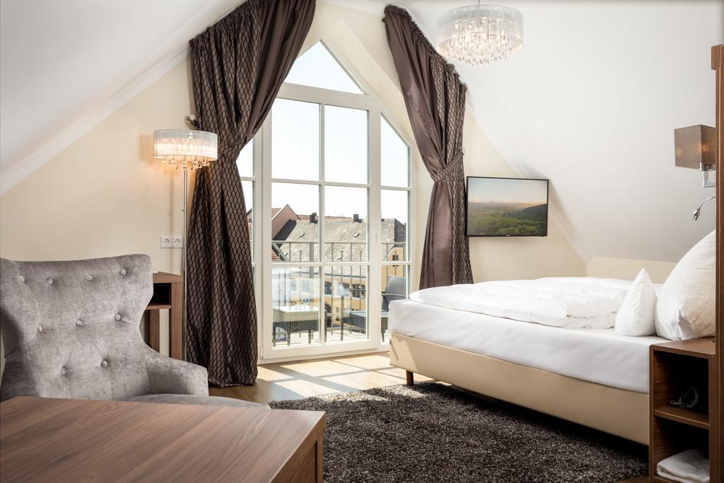 Hotel-Gasthof Hoettl เดกเกนดอร์ฟ ห้อง รูปภาพ
